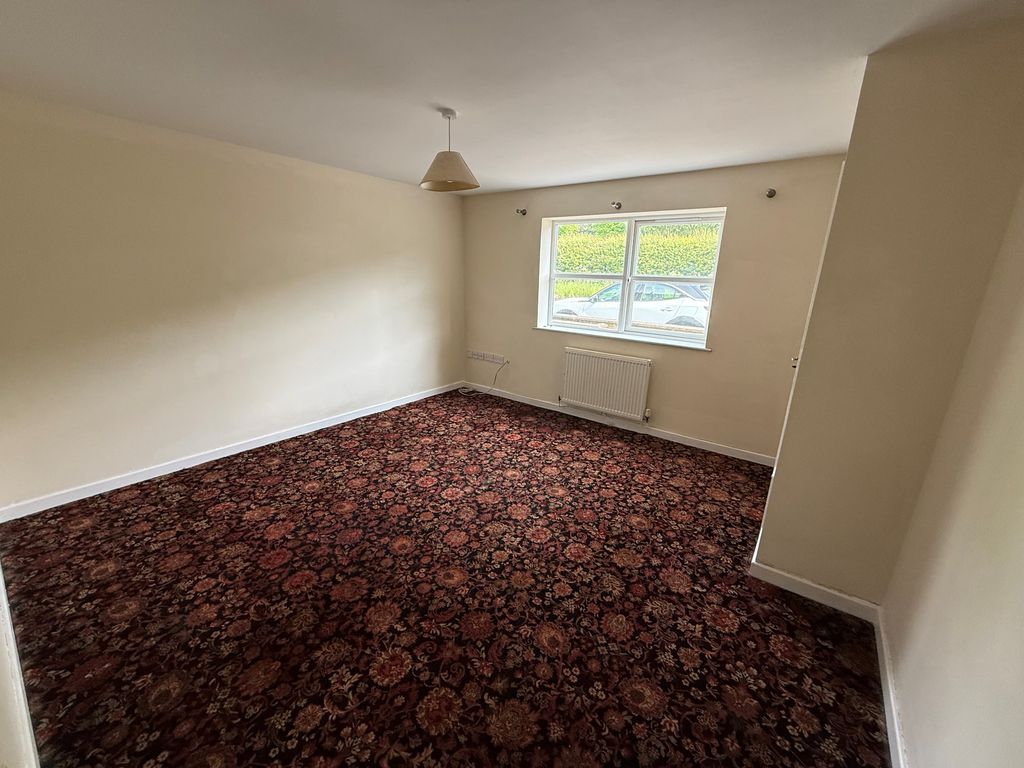 Additional image 6 of 3 bed property to rentGwscwm Road, Burry Port SA16