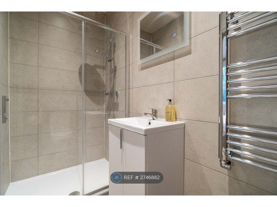 Additional image 22 of 3 bed flat to rentPriory Road, High Wycombe HP13