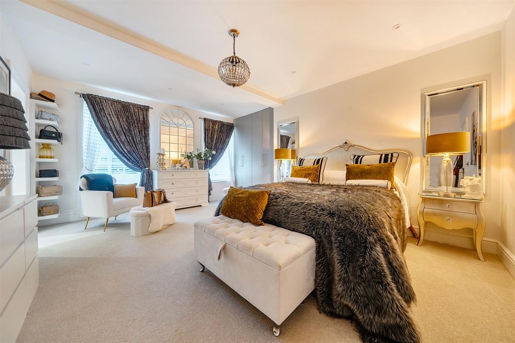 Additional image 12 of 3 bed flat for saleEast Street, Fareham, Hampshire PO16