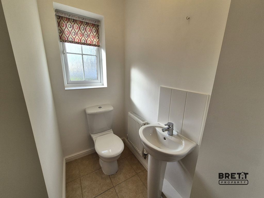 Additional image 6 of 3 bed semi-detached house to rent36 Belfrey Close, Hubberston, Milford Haven, Pembrokeshire. SA73