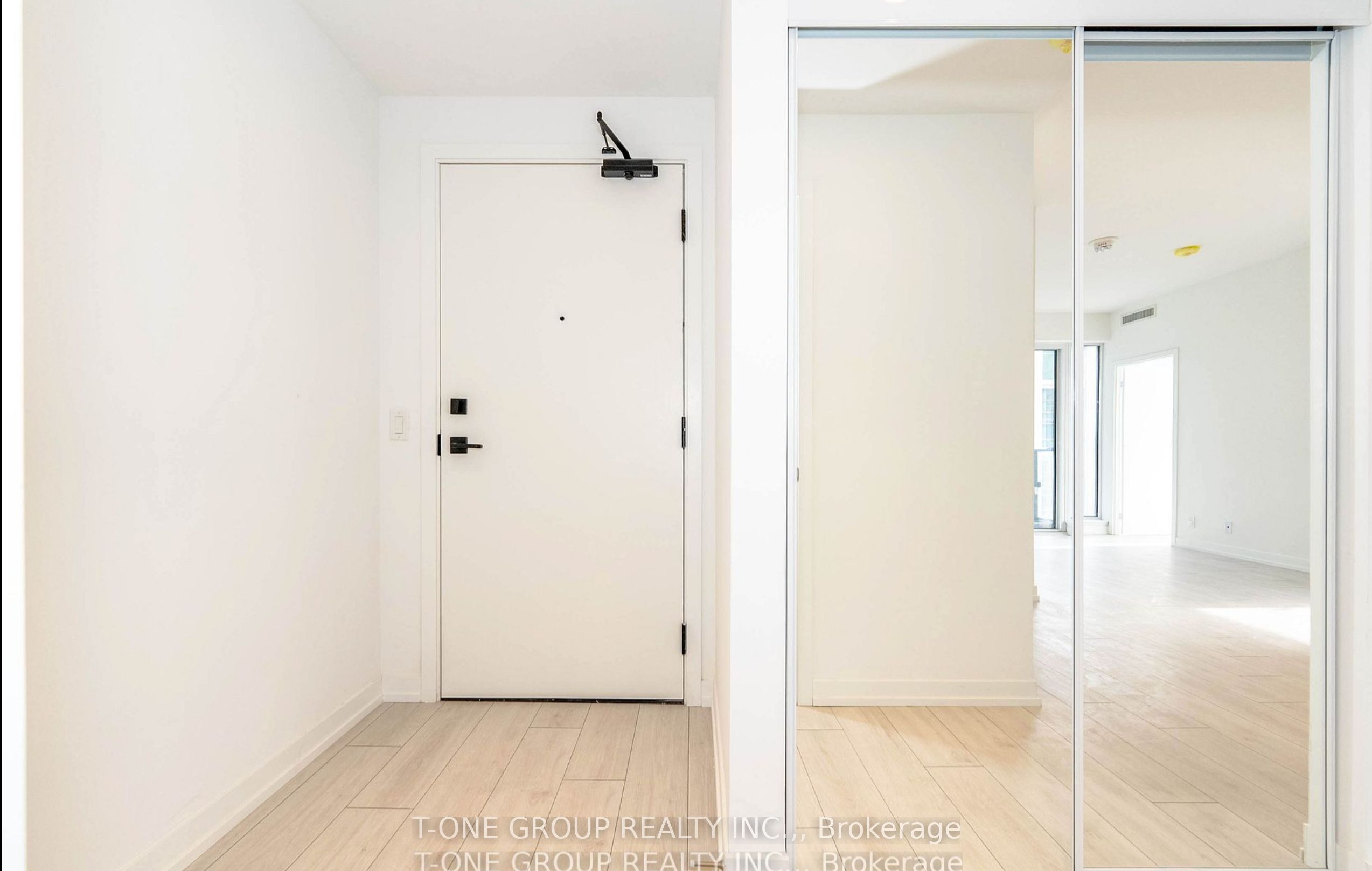 Additional image 4 of 1202-55 Mercer Street, Toronto, ON, M5V 0W4