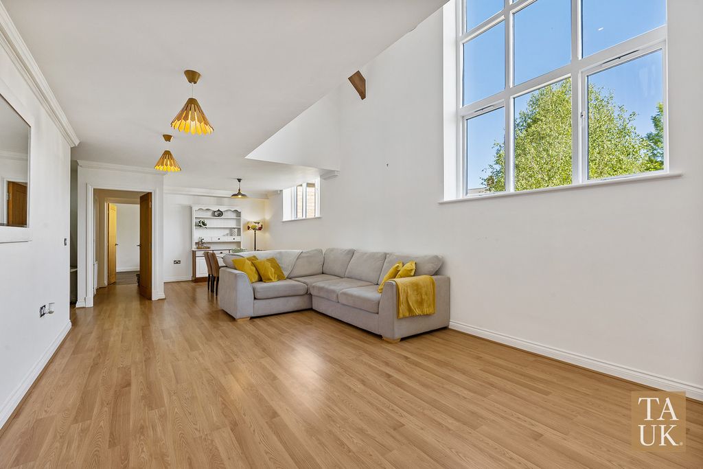 Additional image 7 of 3 bed flat for saleGrammar School Court, Ormskirk L39