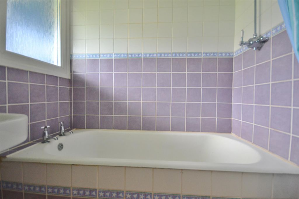 Additional image 12 of 2 bed flat to rentCurlew Close, Haverfordwest SA61