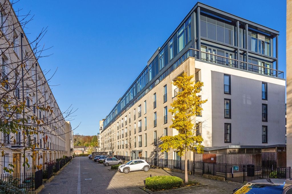 Additional image 10 of 3 bed flat to rentLongmead Terrace, Bath BA2
