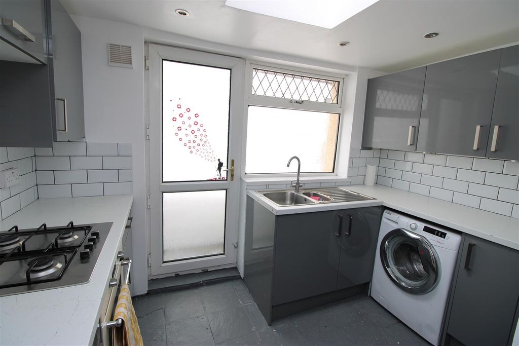 Additional image 2 of 3 bed terraced house to rentAbernant Road, Markham, Blackwood NP12