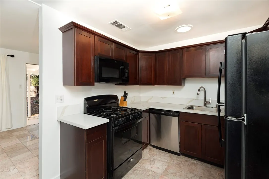 Additional image 55 of 10416 Clybourn Avenue, Shadow Hills, CA 91040