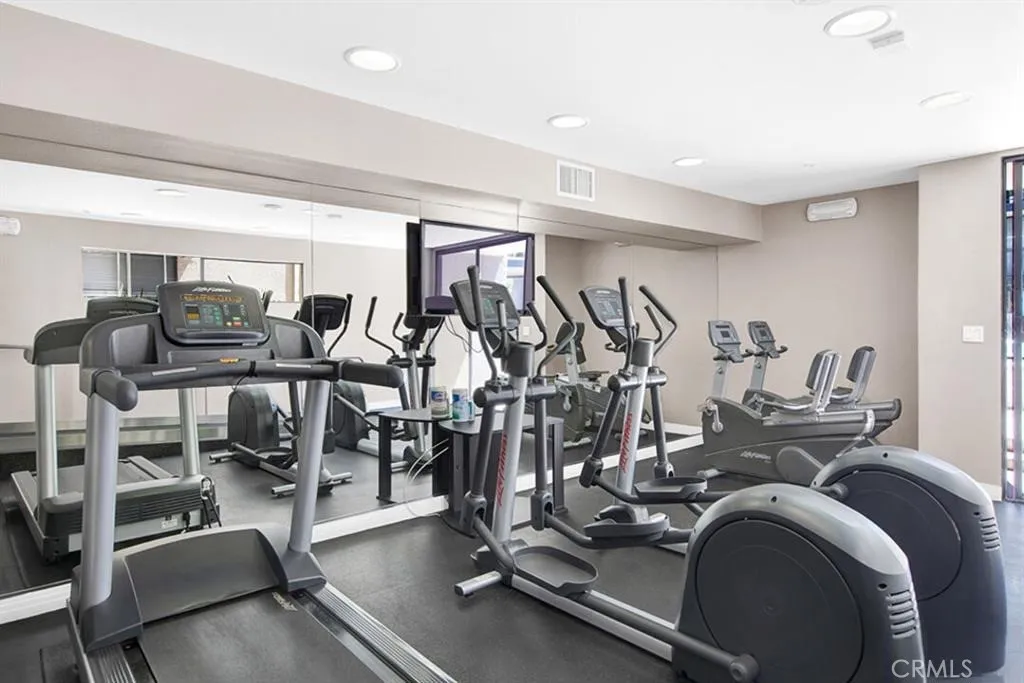 Additional image 24 of 7320 Hawthorn Avenue Unit 318, Los Angeles, CA 90046