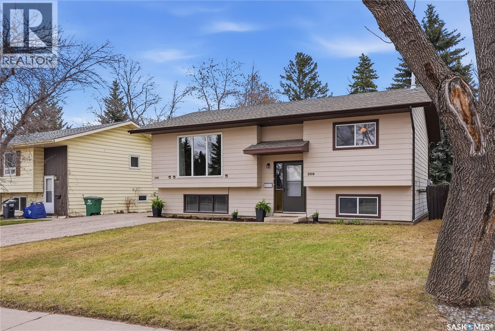 Additional image 3 of 206 & 208 Coppermine Crescent, Saskatoon, SK, S7K4L7