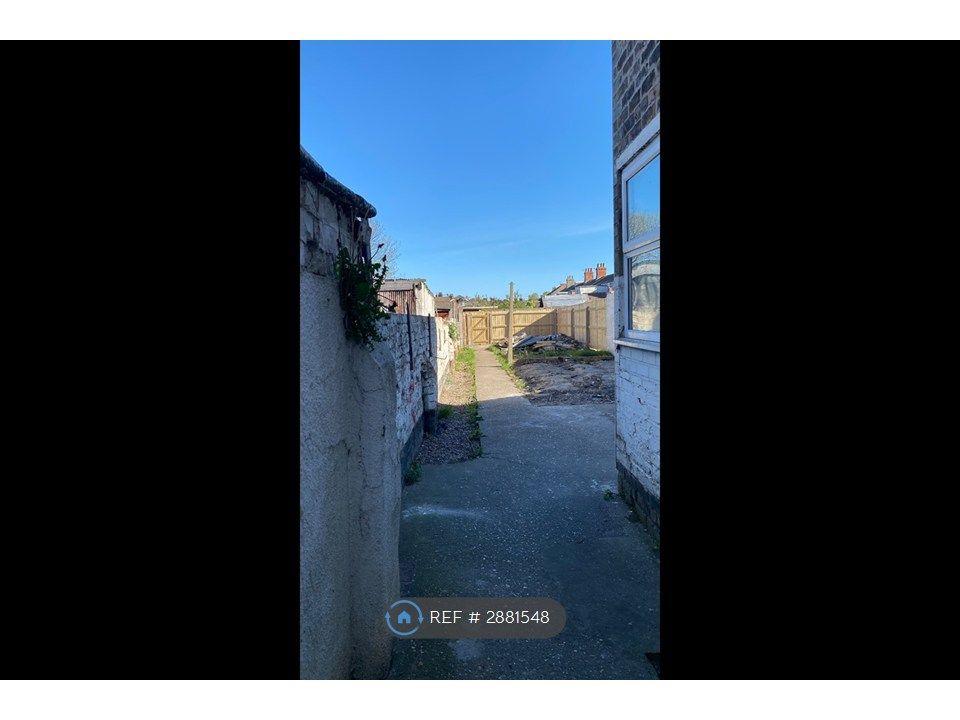 Additional image 8 of 4 bed terraced house to rentTasburgh, Grimsby DN32