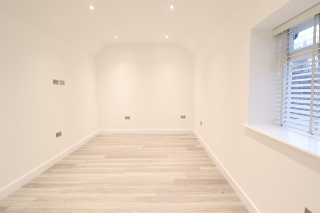 Additional image 6 of 4 bed detached house to rentAylesbury Road, Wing, Leighton Buzzard, Buckinghamshire LU7