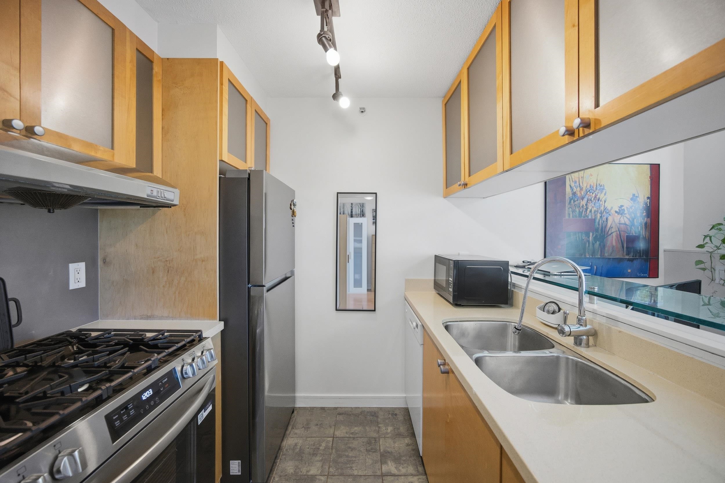Additional image 5 of 706-1003 Burnaby Street, Vancouver, BC, V6E 4R7
