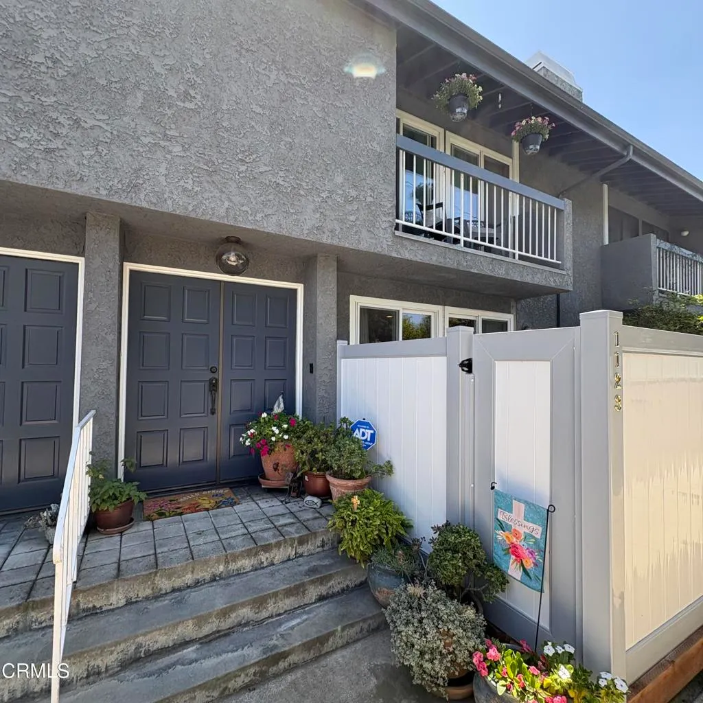 1123 Bradbourne Avenue, Duarte, CA 91010