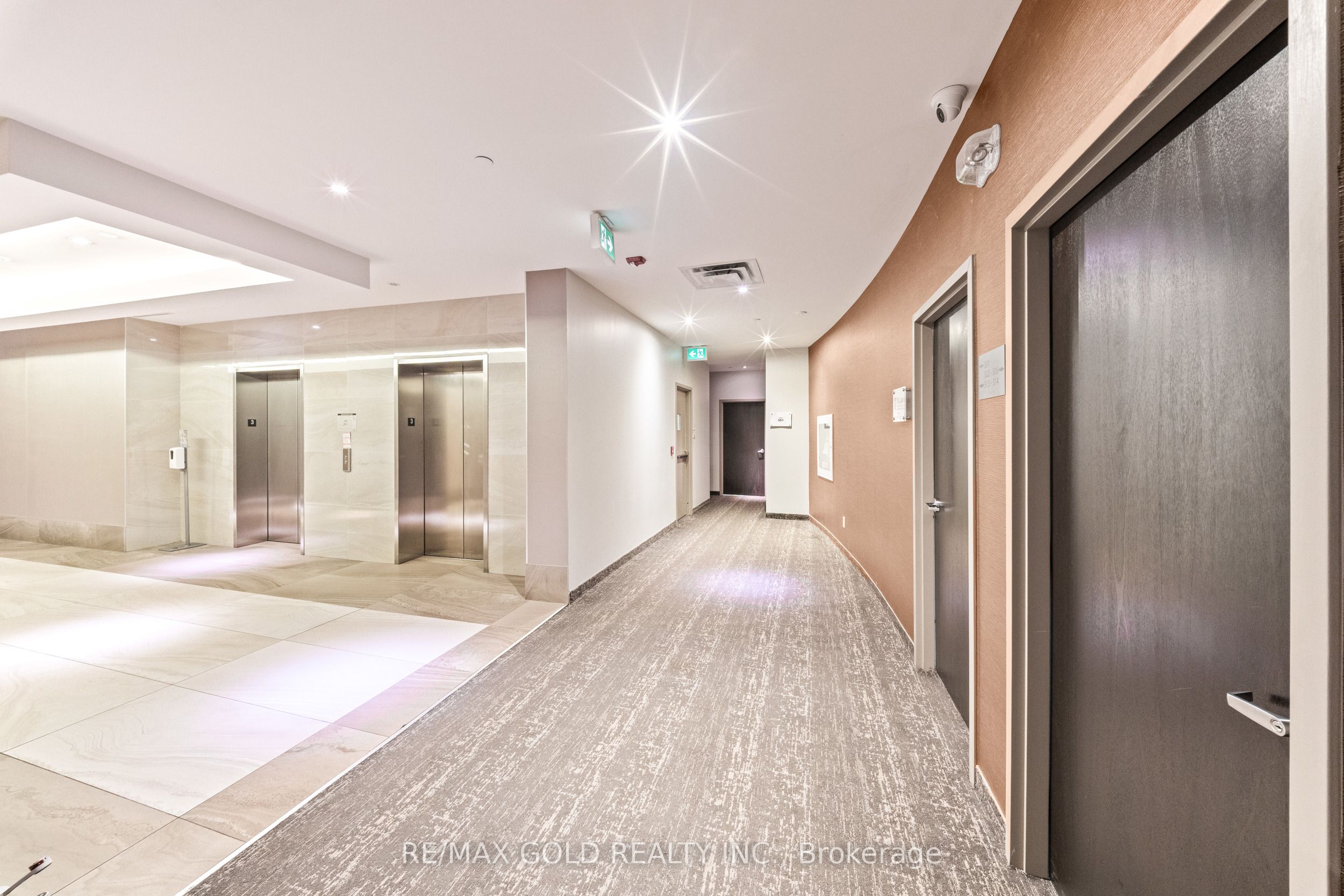 Additional image 6 of 303-218 Export Boulevard, Mississauga, ON, L5S 1Y4