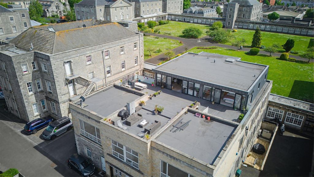 Additional image 5 of 3 bed flat for saleCraigie Drive, Plymouth PL1