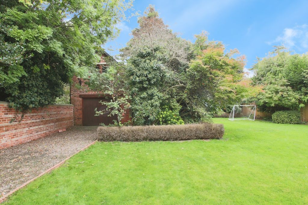 Additional image 18 of 6 bed semi-detached house for saleNewland Park, Hull HU5