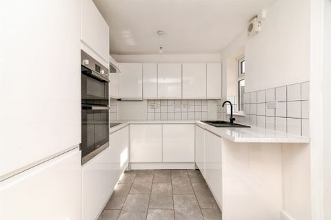 Hartness Road, Nottingham NG11