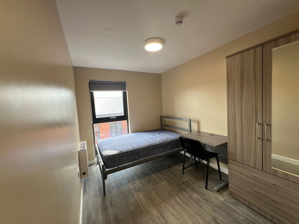 Additional image 6 of 6 bed flat to rentHepburn Court, Hepburn Road, Bristol BS2