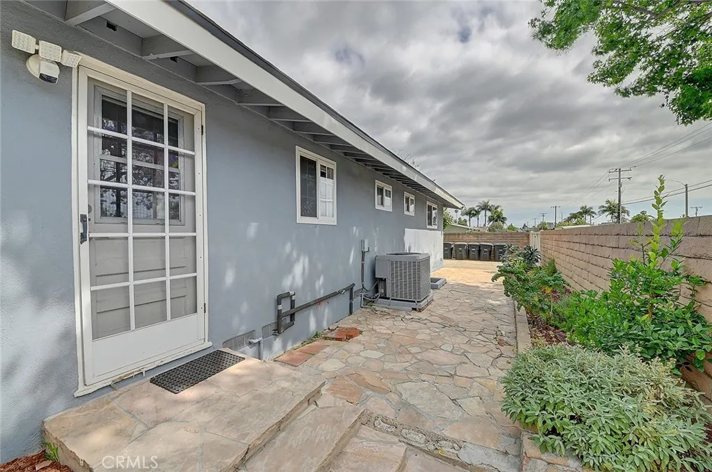 Additional image 115 of 2044 W Spruce Avenue, Orange, CA 92868