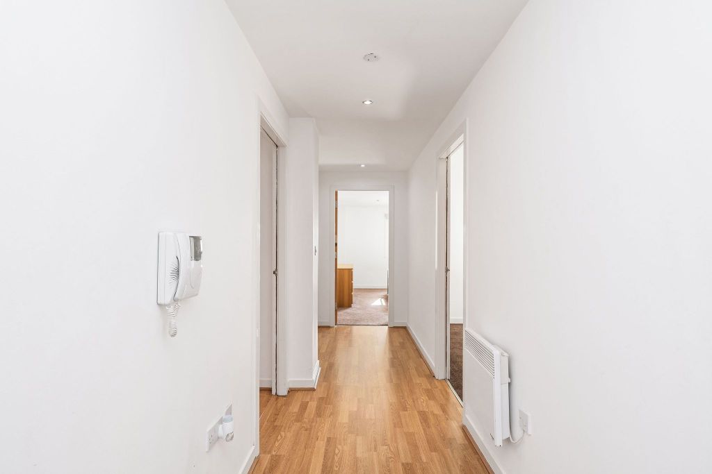 Additional image 14 of 2 bed flat for saleFlat 8/3, 72 Lancefield Quay, Glasgow G3