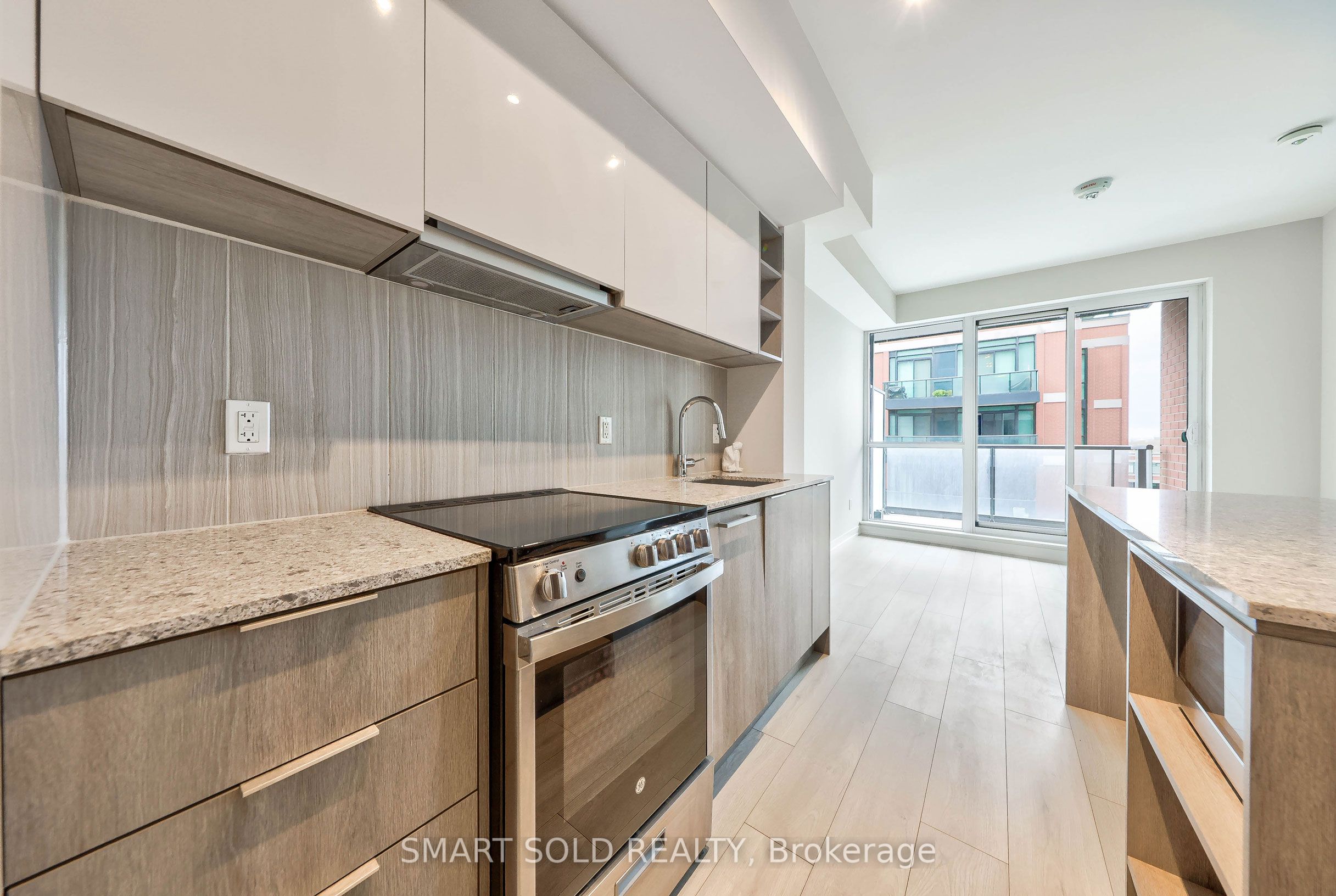 Additional image 5 of 833-31 Tippett Road, Toronto, ON, M3H 2V1