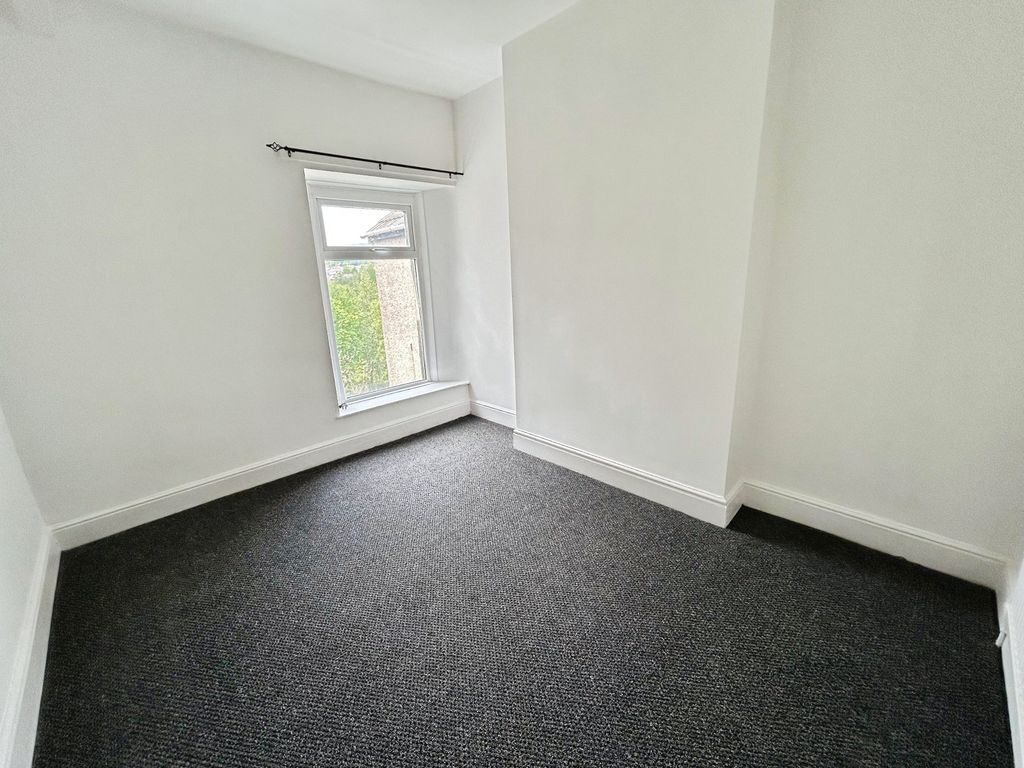 Additional image 5 of 1 bed flat to rentHigh Street, Fleur De Lis, Blackwood NP12