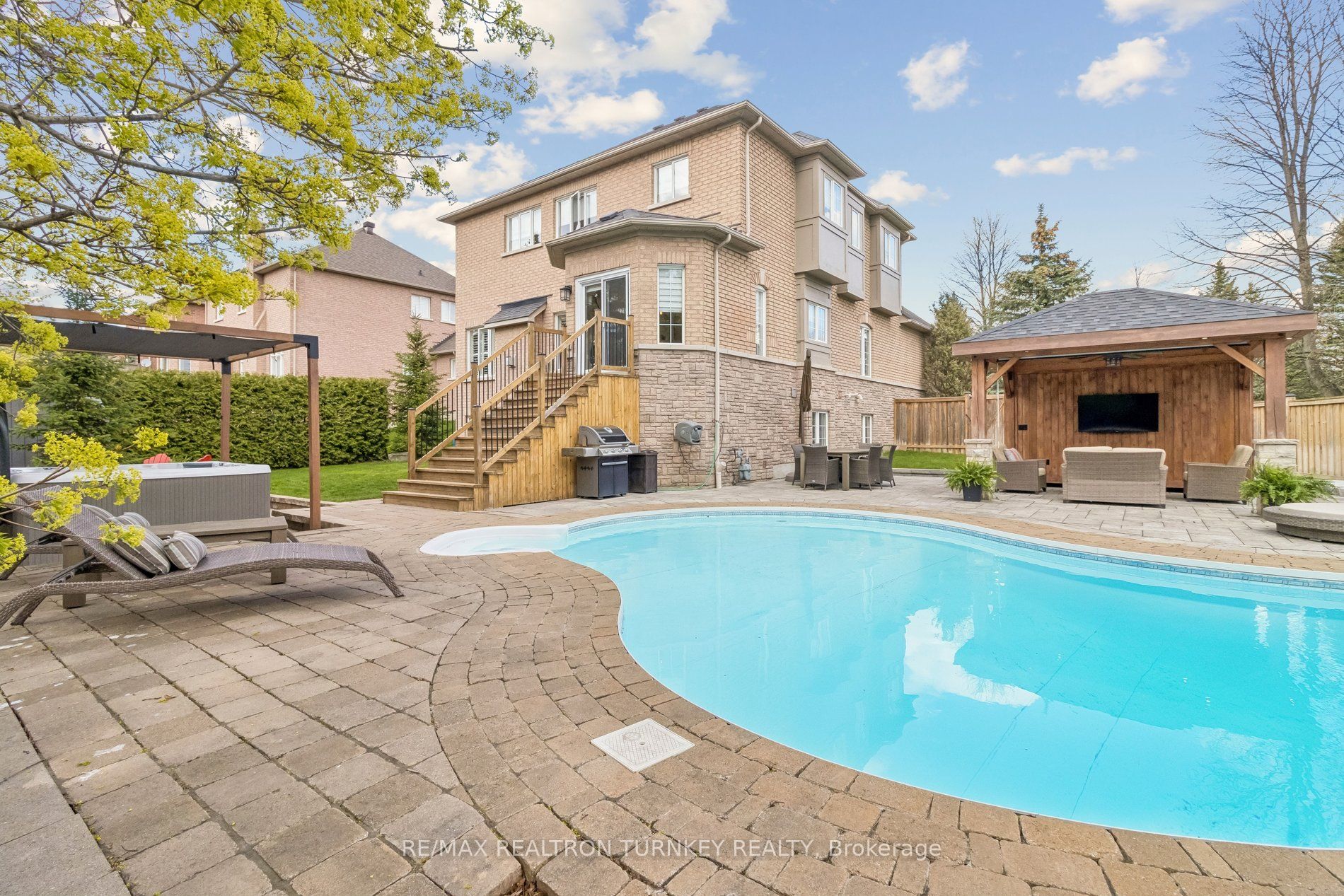 Additional image 2 of 778 Quantra Crescent, Newmarket, ON, L3X 1M9