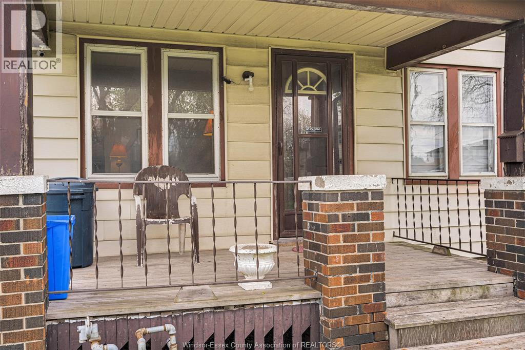 687 Alexandrine , Windsor, ON, N0R1A0 photo 4
