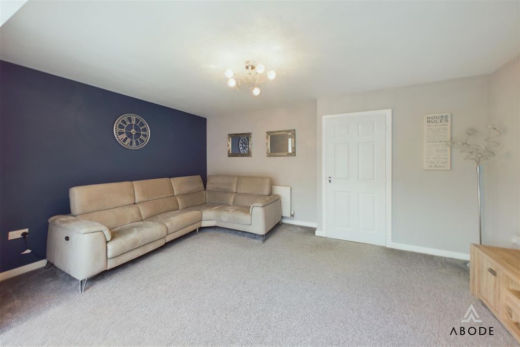 Additional image 5 of 4 bed semi-detached house to rentMerton Drive, Derby DE22