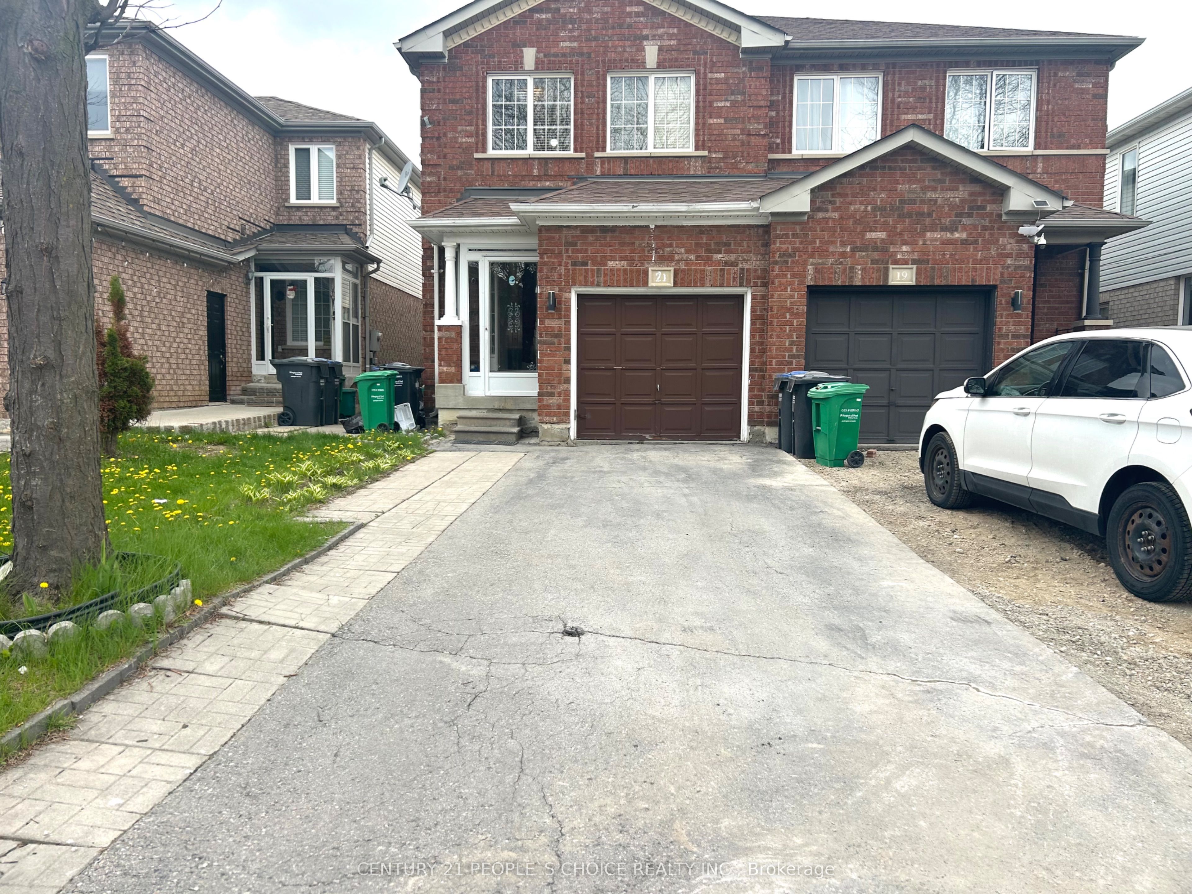 21 Cordgrass Crescent, Brampton, ON, L6R 2A3 photo 2