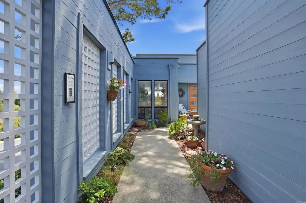 Additional image 69 of 1051 Freedom Court, Del Mar, CA 92014