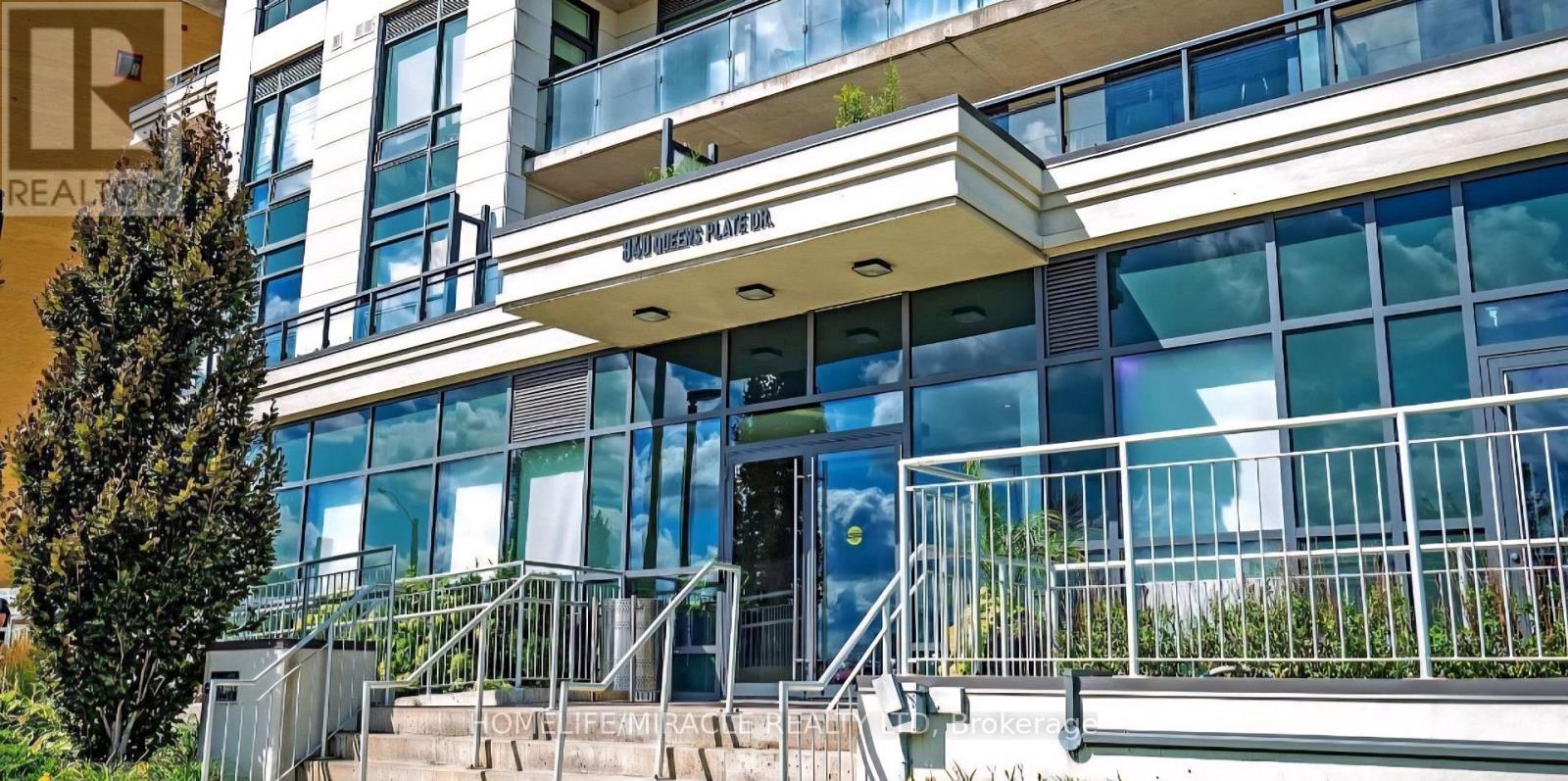 10-840 Queens Plate Drive, Toronto, ON, M9W6Z3
