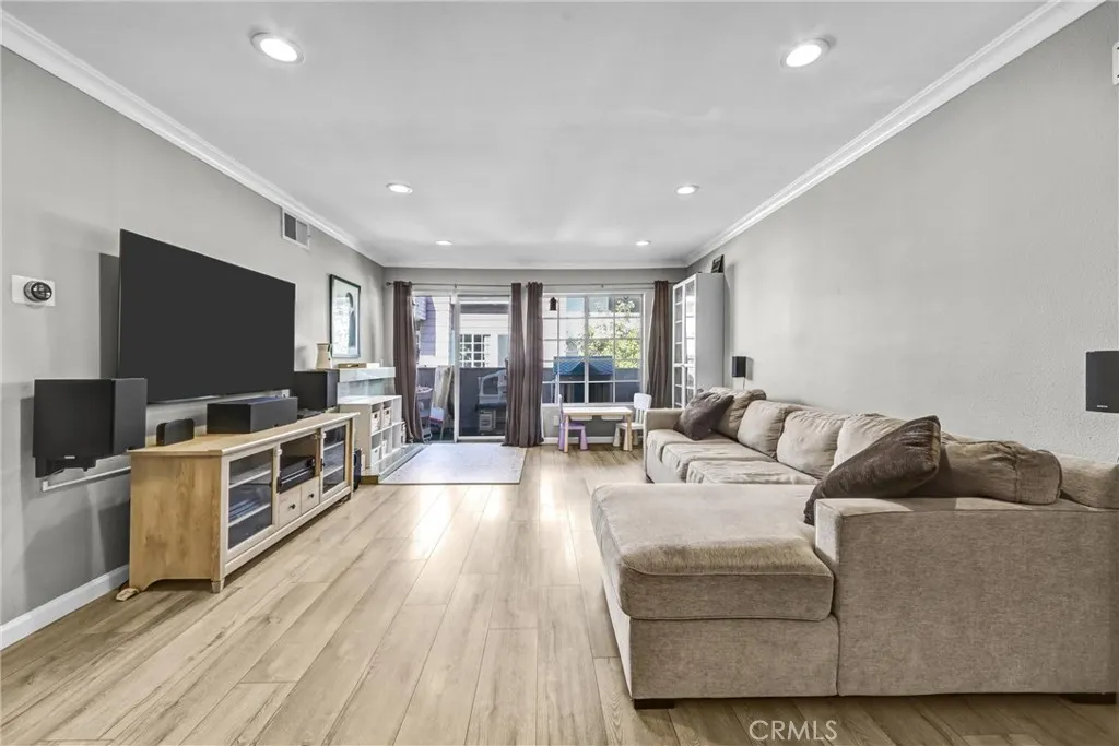 Additional image 25 of 20235 Keswick Street Unit 213, Winnetka, CA 91306