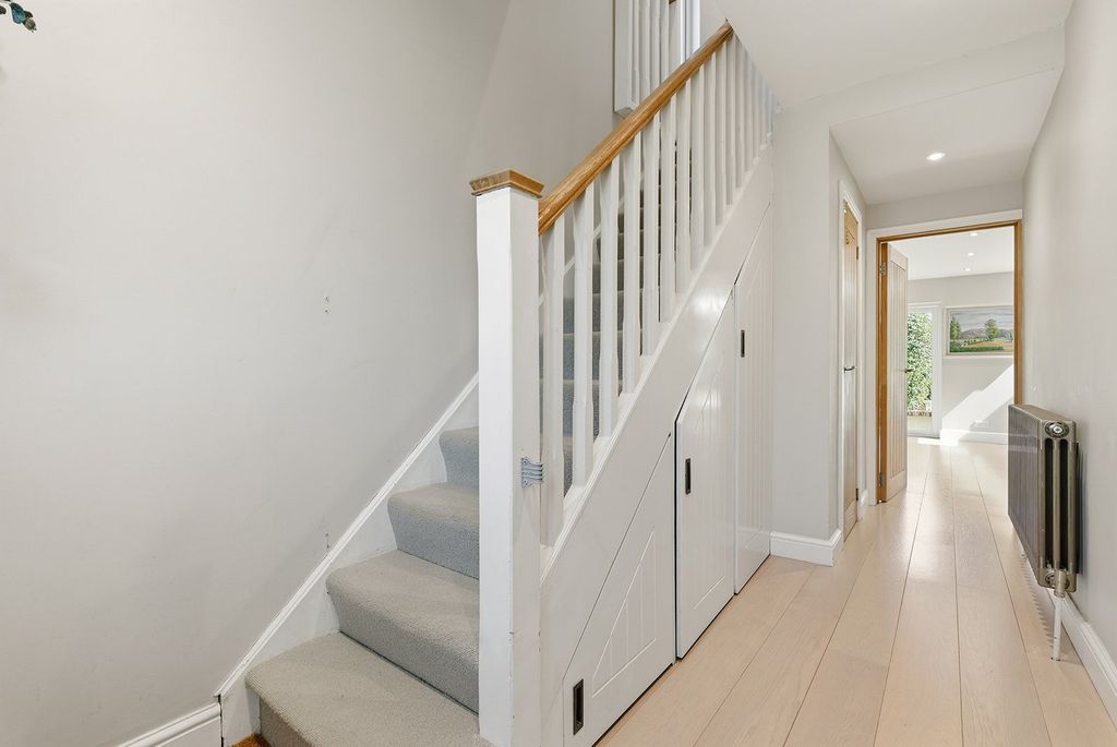 Additional image 10 of 4 bed semi-detached house for saleSt. Johns Road, Penn, Buckinghamshire HP10