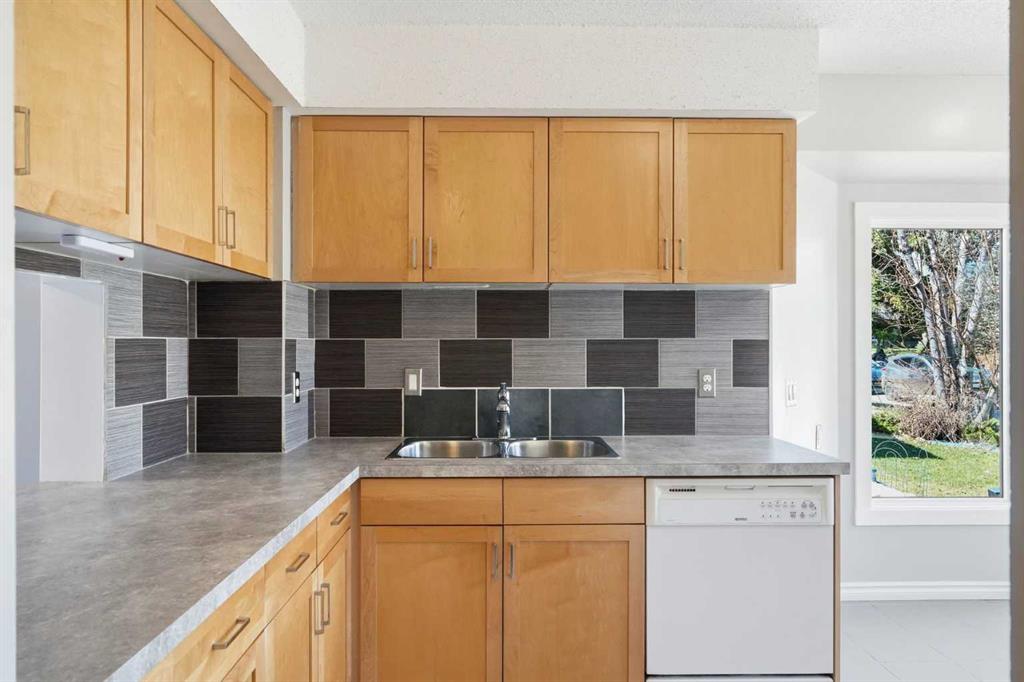 Additional image 4 of 55 Templegreen Drive NE, Calgary, AB, T1Y 4Z1