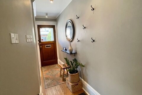 Additional image 8 of Main-264 Sterling Road, Toronto, ON, M6R 2B9