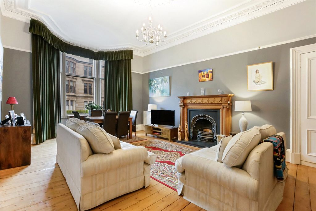 Additional image 2 of 4 bed flat for saleDowanside Road, Dowanhill, Glasgow G12