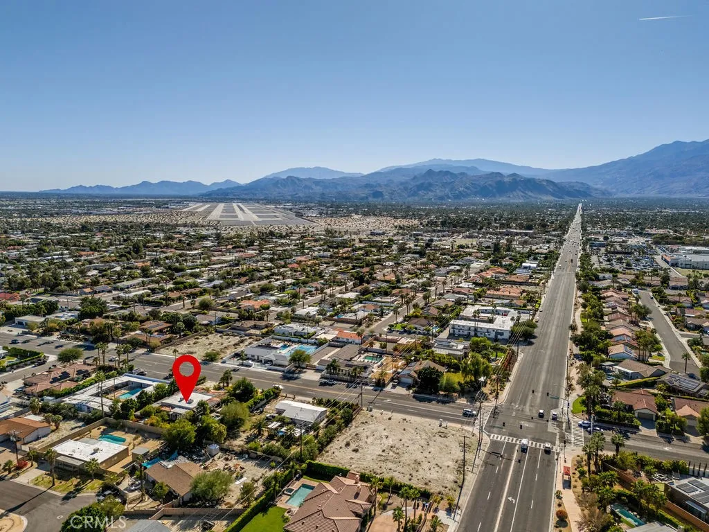 1820 E Racquet Club Road, Palm Springs, CA 92262
