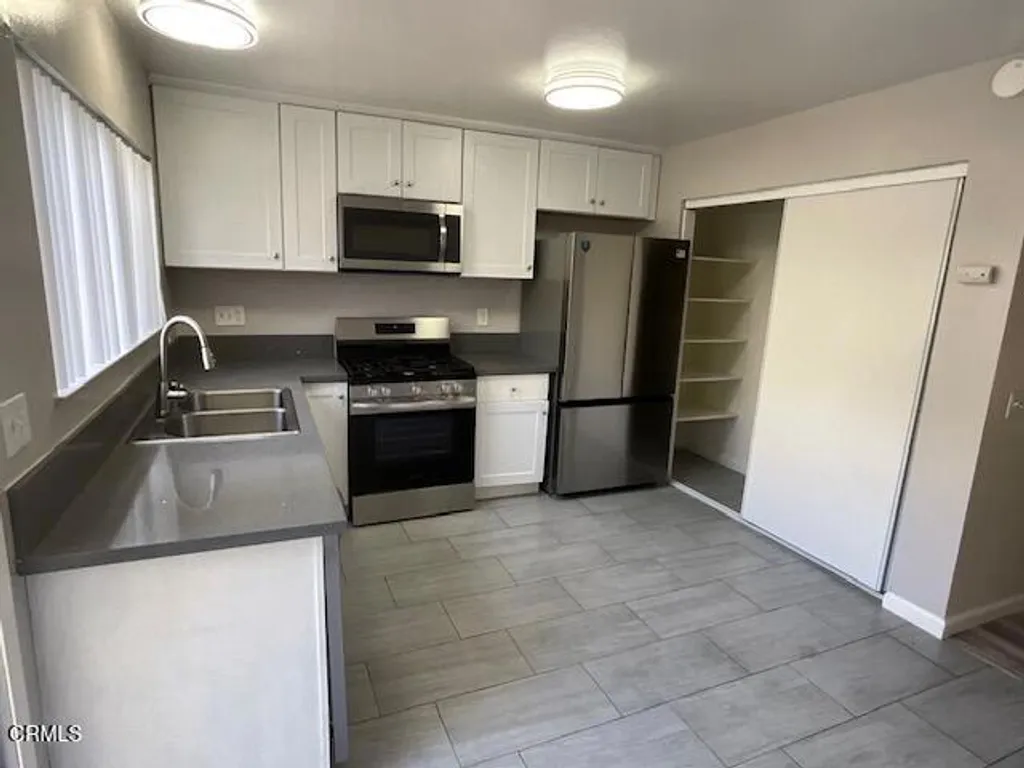 Additional image 6 of 1331 Casa San Carlos Lane Unit C, Oxnard, CA 93033