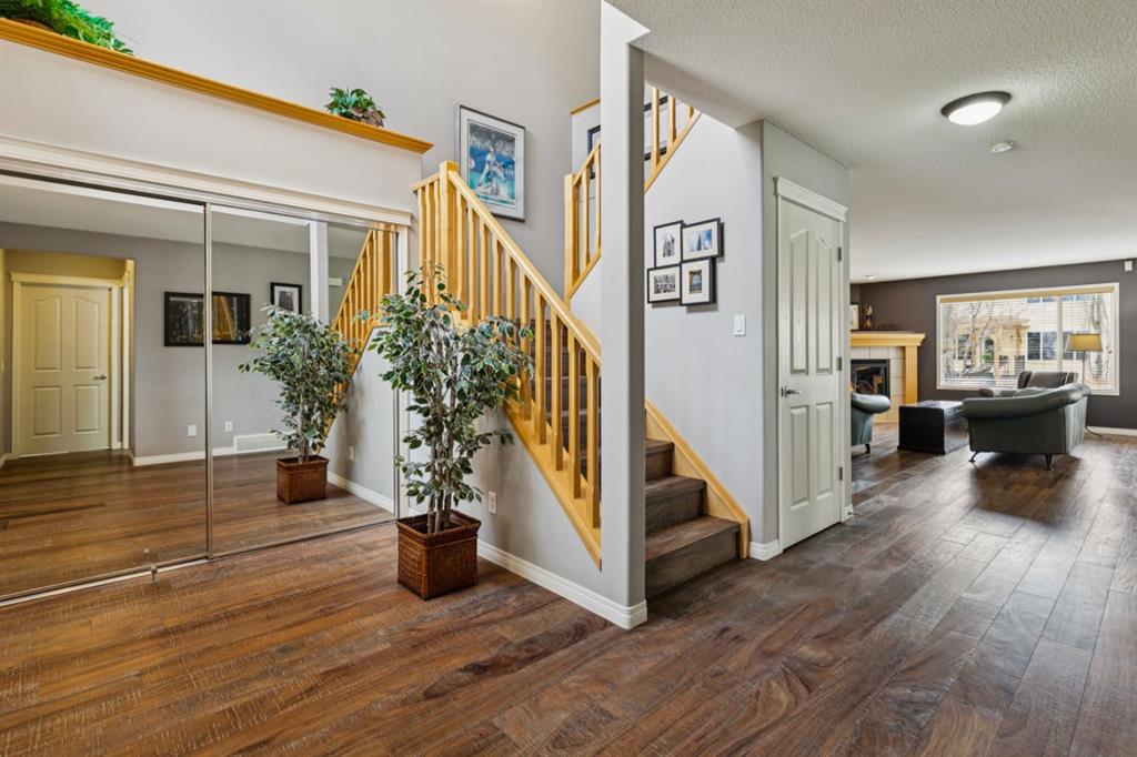 Additional image 2 of 65 Cougarstone Terrace SW, Calgary, AB, T3H 5A1