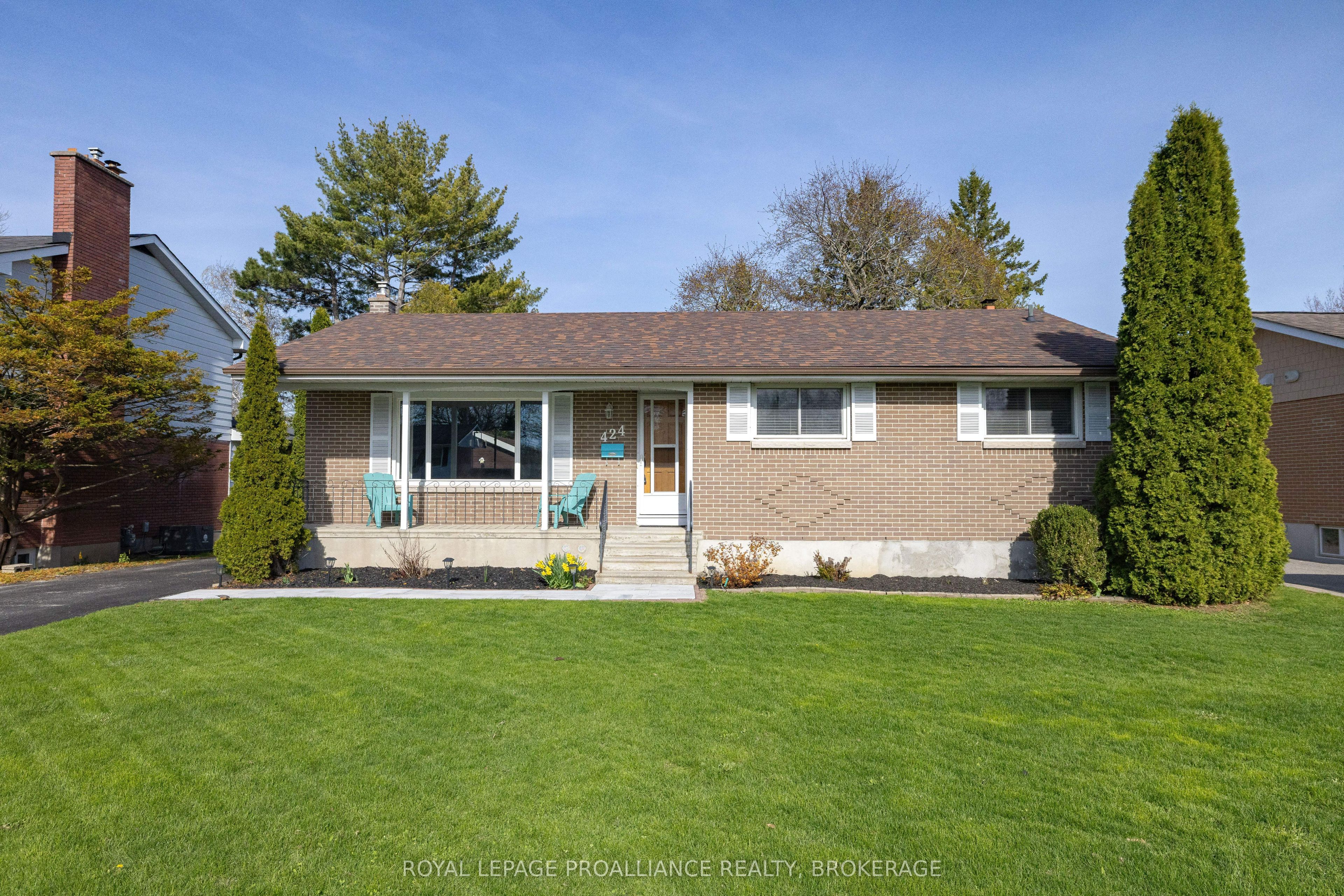424 Parkview Drive, Kingston, ON, K7M 4B3