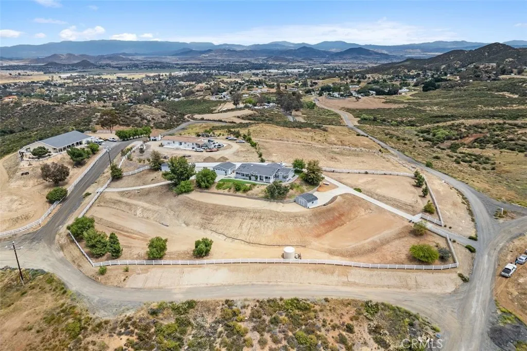 33530 Wright Rd, Menifee, CA 92584 photo 3