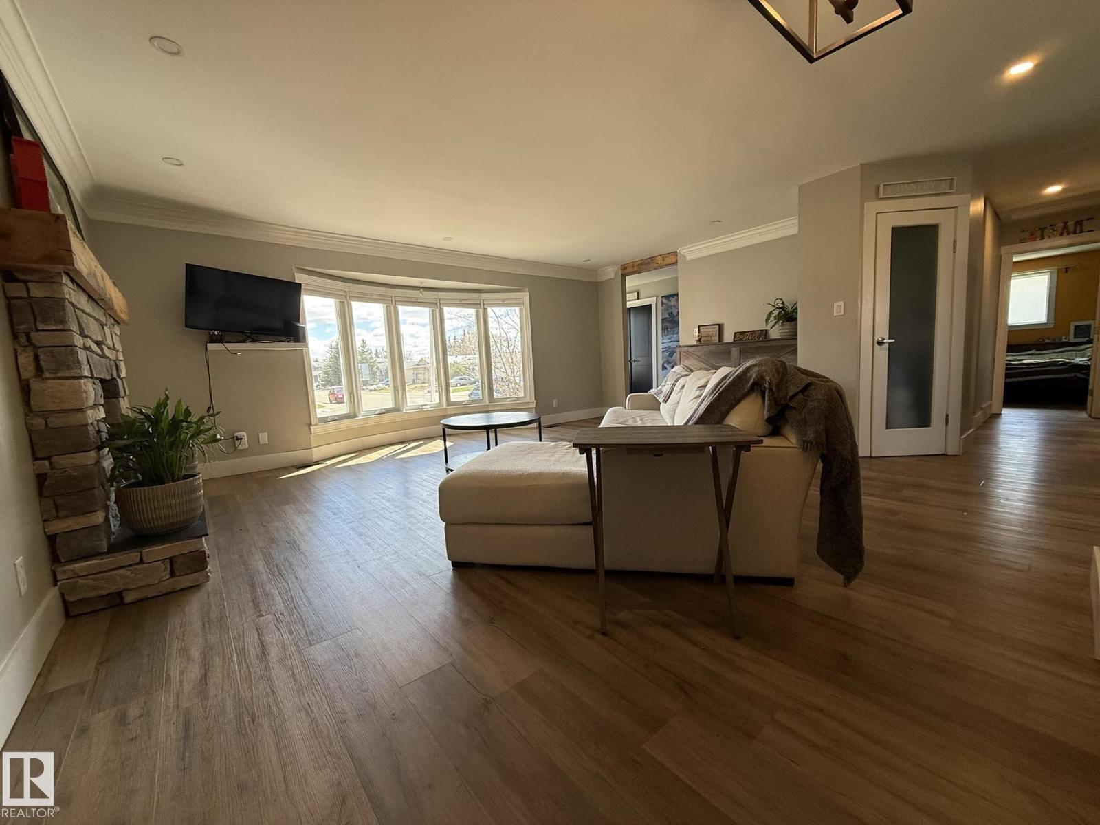 Additional image 6 of 8004 180 Street NW, Edmonton, AB, T5T0T3