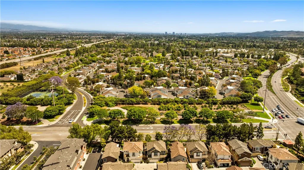 Additional image 43 of 328 Flyers Ln, Tustin, CA 92782