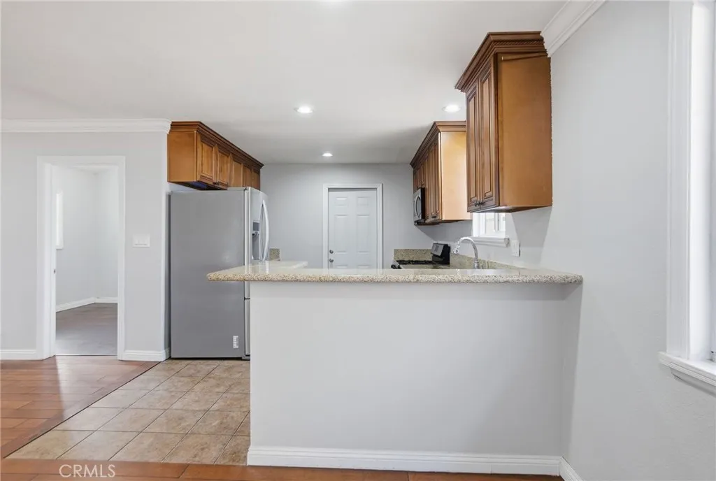 Additional image 38 of 2083 S Cedar Street, Santa Ana, CA 92707