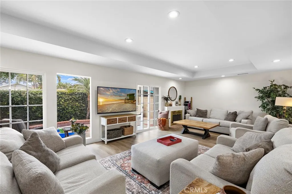 Additional image 7 of 2435 Marseilles Way, Costa Mesa, CA 92627
