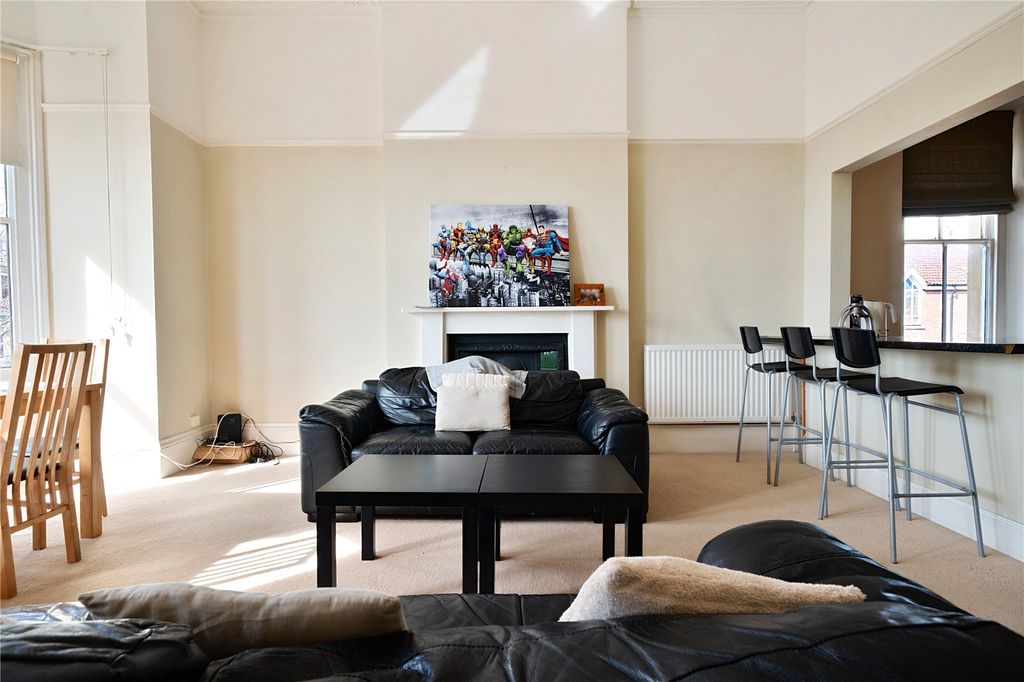 Additional image 11 of 3 bed maisonette for saleHughenden Road, Clifton, Bristol BS8