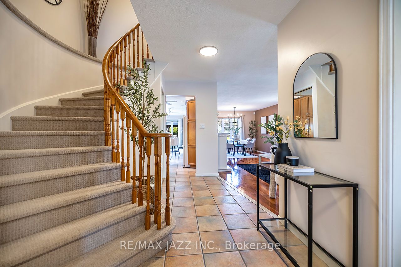 Additional image 4 of 1716 Minstrel Manor, Pickering, ON, L1V 3S1