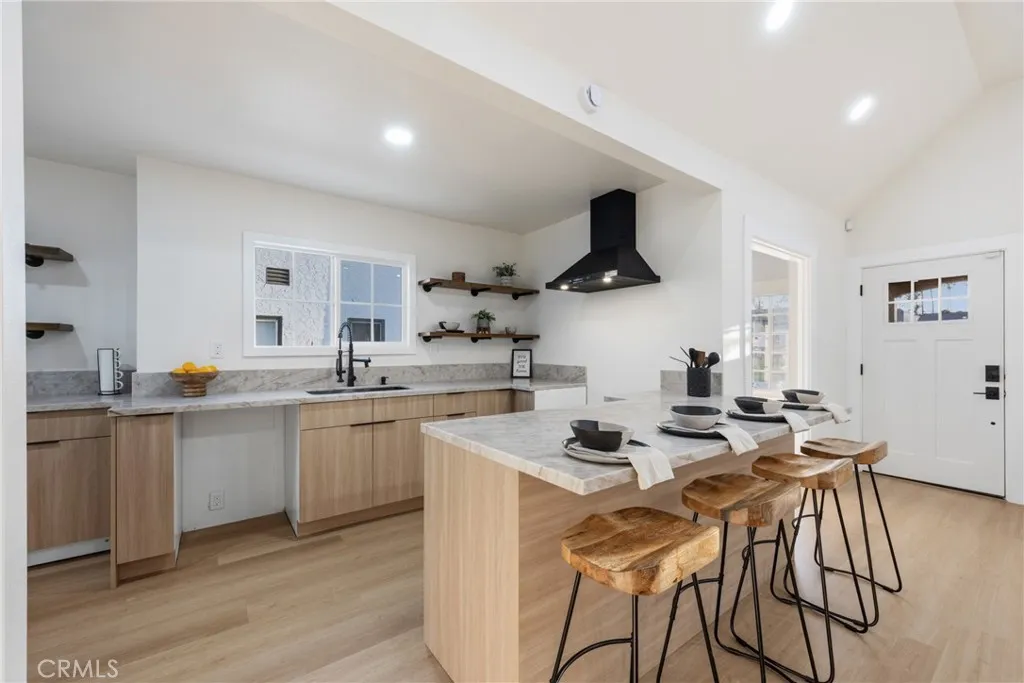 Additional image 36 of 5612 S Rimpau Blvd, Los Angeles, CA 90043