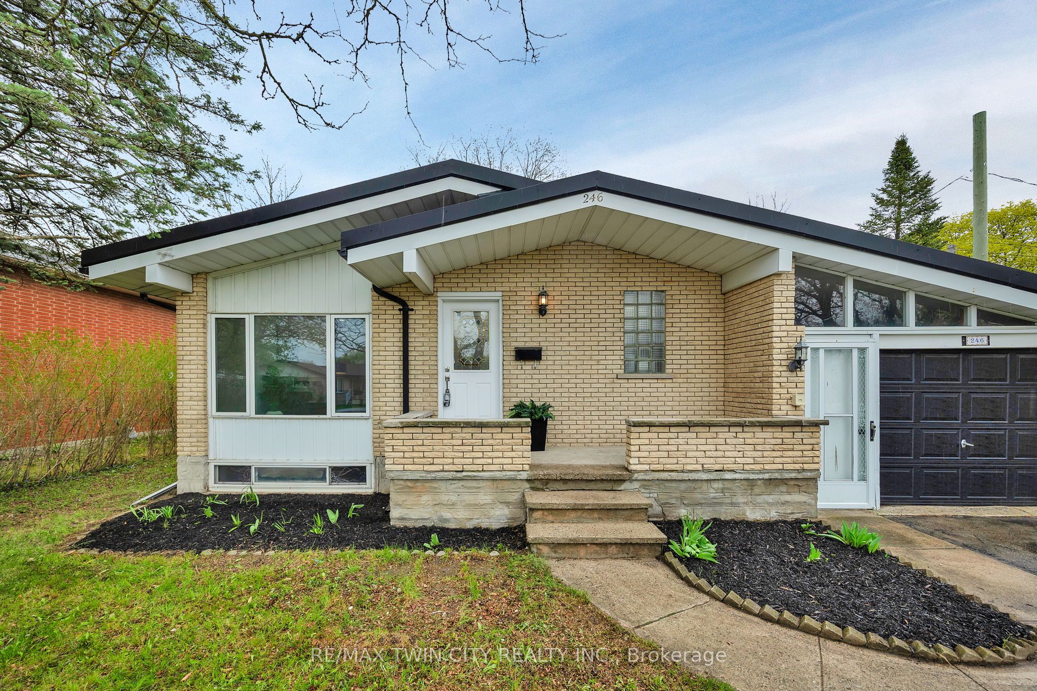 246 Hillcrest Road, Cambridge, ON, N3H 1B2