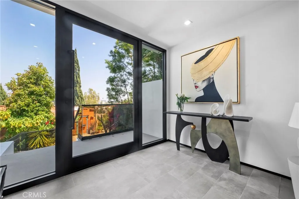 Additional image 3 of 2033 Glencoe Way, Los Angeles, CA 90068